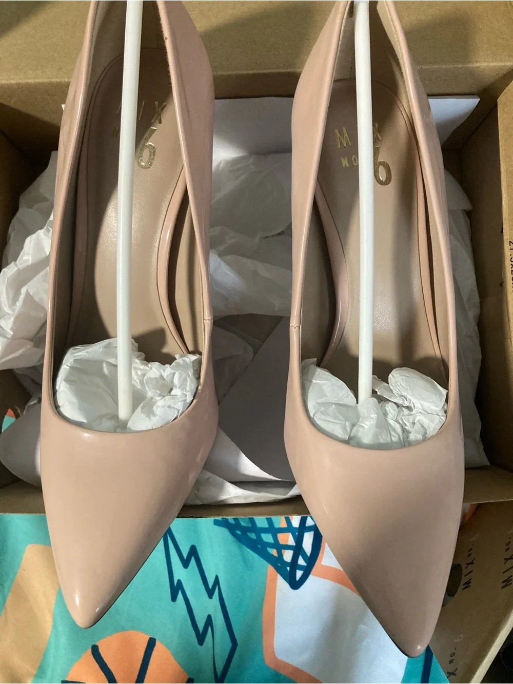 Brand new- Mix No. 6 Nude Patent Pointed-Toe Stiletto Pumps